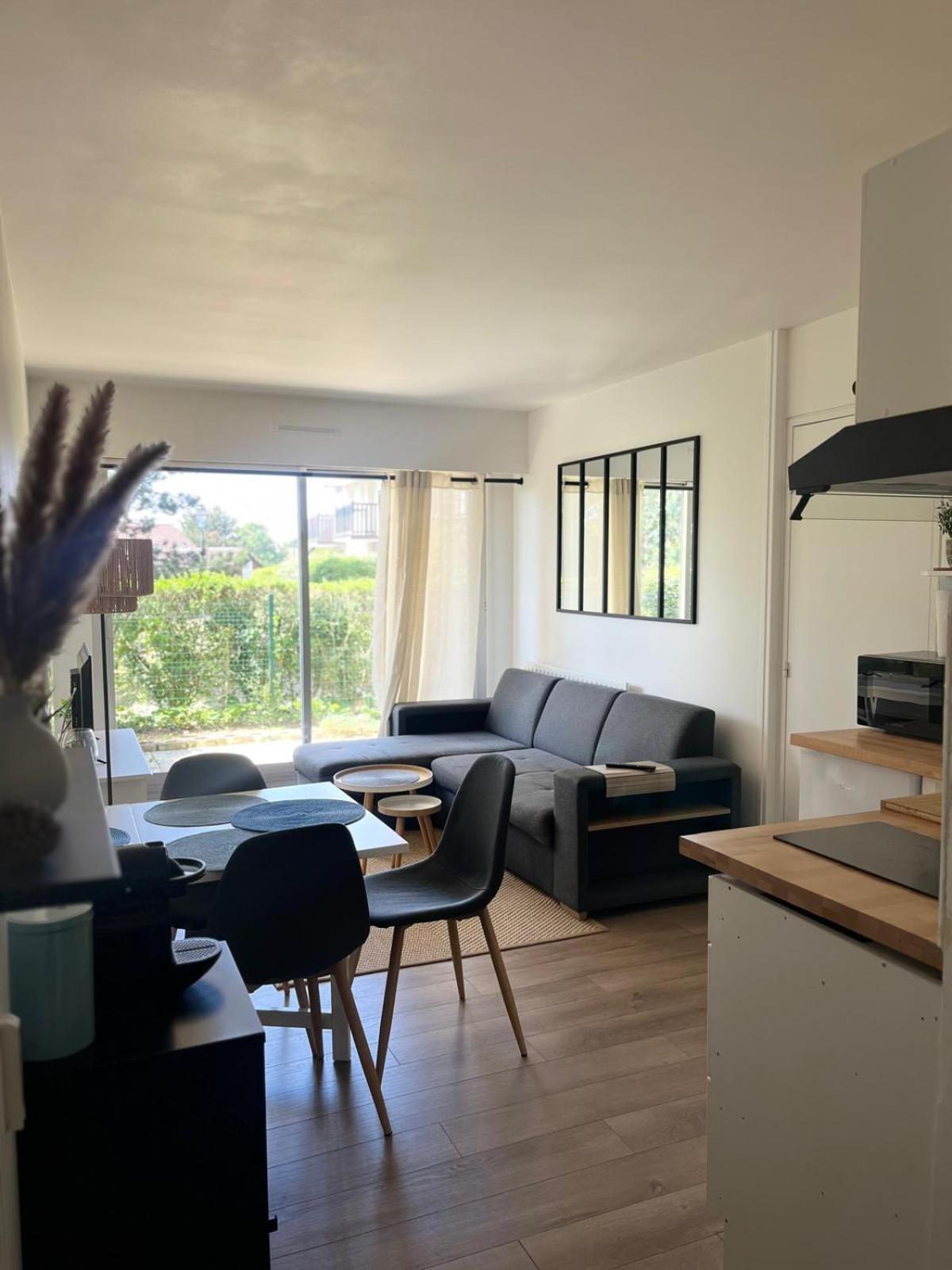 Appartement 37M With Terrace And Garden Near The Sea à Cabourg Extérieur photo